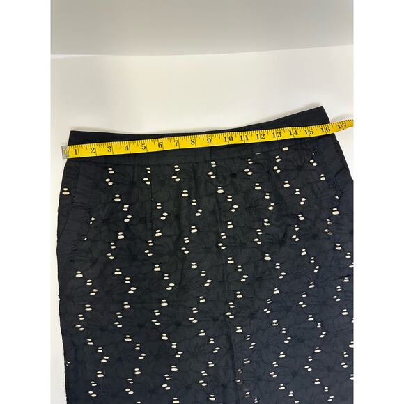 Laundry by Shelli Segal Eyelet Skirt Size 8 Black Floral Pencil Skirt - Picture 4 of 9